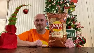 NEW Lay&rsquo;s Salted Caramel Flavored Potato Chips (My Food Review)!! 