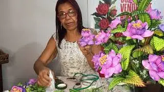 ARRANJO COM A FLOR ELIS