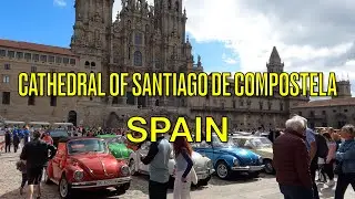 Santiago De Compostela, Spain ②, Cathedral and Classic cars・4K