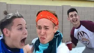 EXTREME FOOD BATTLES: TRY NOT TO LAUGH