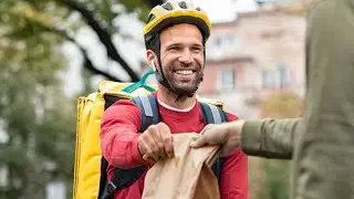 Why Food Delivery Drivers Get More Tips Than Rideshare &ndash; Should You Switch?