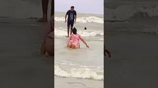Cute girl swinging #beach #dance #beautiful #beauty #twerk