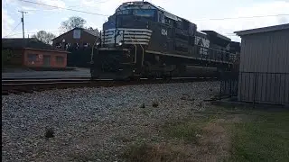 NS 286 rolls thru Scottsboro AL