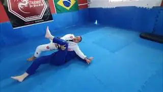 Jiu-Jitsu Raspagem tripé e passagem de guarda - Marcos Schubert