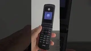 Flip It Like It&rsquo;s 2007 &ndash; Motorola W270 Throwback #motorola #flipphone #throwbacktech
