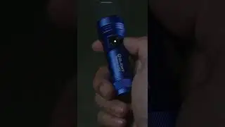 Olight Seeker 4 Mini Blau