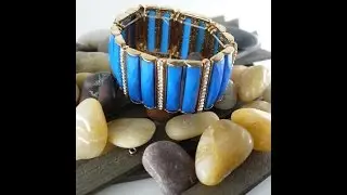 [mizz.me] Neon Blue Rhinestone Stretch Cuff Bangle Bracelet *Free Shipping Worldwide*