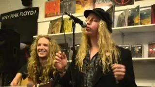 Shiraz Lane - Story To Tell Live Acoustic @ Levykauppa &Auml;x, Helsinki 18.4.2016