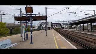 South Eastern Railway  395022 approaching.
