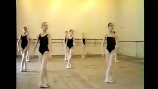M&eacute;todo Vaganova  3 s&eacute;rie - Saltos - Combina&ccedil;&atilde;o de Pas Jet&eacute;, temps lev&eacute; e pas jete com desloc.