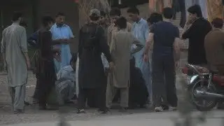 FAINTING IN PUBLIC SOCIAL EXPERIMENT/PRANK | PESHAWAR, PAKISTAN