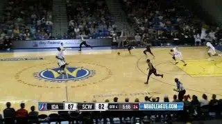 Jeff Ayres with 6 Blocks against the Warriors