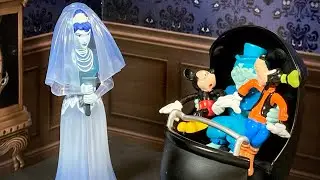 Haunted Mansion Diorama Constance Hatchaway Bride Madame Leota Reaction Super 7 action figure Disney