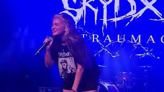 SkyDxddy - Pretty Distraction (Live)