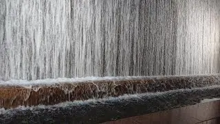 Paley Park New York City NYC - 3 East 53 street, 5th Ave - Waterfall in the city - Unedited