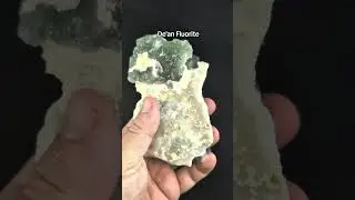 De&rsquo;an Fluorite Cluster &ndash; Green and Purple UV Reactive, Jiangxi Province, China