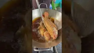 Perfectly Golden Fried Red Tilapia - Thai street food