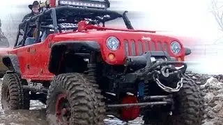 RC ADVENTURES - SLiPPERY HiLL CLiMB - Scale RC 4x4 Trucks Trailing the DRUMHELLER BADLANDS (PT1)