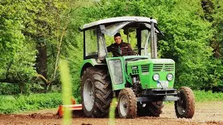 Deutz 4506 mit Howard Bodenfräse