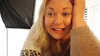 At Home Modeling - Instagram Influencer / Model Inside Peek