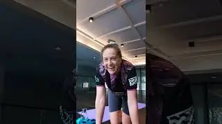 Live workout 💪 a bit of mobility following planks