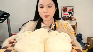 Large meat bun, Shanghai White Magnolia's soft and fluffy big buns~ Can't get enough of them😋