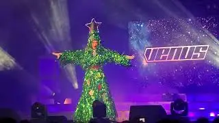 Venus From Canada's Drag Race Season 4 At The Christmas Queens Tour