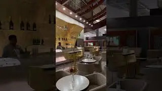 Moet & Chandon Champagne Bar in Emirates Business Lounge #shorts #emirates #moet #champagne #lounge