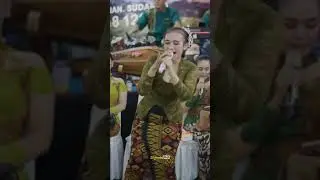 sinden gemoy viral Ririn Wijayanti