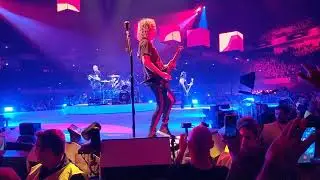 Kirk Hammett playing Sad but true solo -  live Lisboa 2018 HD60fps