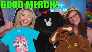 This RWBY Merch is EVERYTHING! - RWBY Panel Merch Reveal (Yass Or Pass)