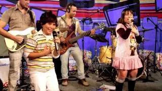Vitor e Vit&oacute;ria em 