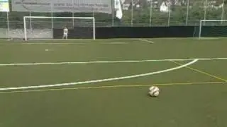 Spieler am Sportplatz.