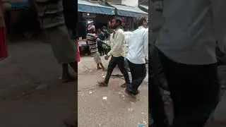 Karolbagh tharkhi man ladies wrong touching in public place pleas dyan rakhe