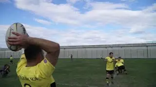 Rugby, Bergamasco allenatore per un giorno in carcere a Bologna