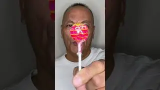 👂ASMR CHUPA CHUPS LOLLIPOP CANDY STRAWBERRY FLAVOR EATING SOUNDS👂#shorts