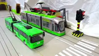 Dickie Toys City Liner Tram and traffic light