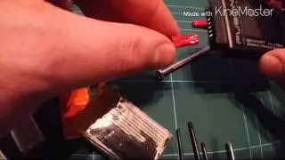 Neomax25: Tutorial - Swapping wires on batteries (JST)