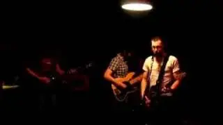 Beestings at the Comet Tavern