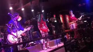 Stairway to ... Famous Door, Dysfunction band