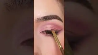 Pink Pink eyeshadow eye makeup makeup