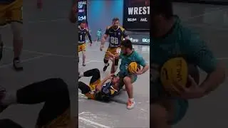 Это шоу снова его!
