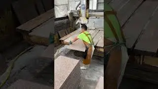 A Chinese natural granite factory with over 30 years of experience in stone production has a daily p