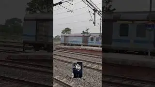 Train Ko Bijli Upar Se Milti Hai Phir Generator Car Kyun Hoti hai? ⚡🚆