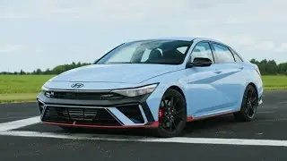 2024 Refreshed Hyundai Elantra N Review 🔥 Powerful Sports Sedan | Features, Engine & Performance ||