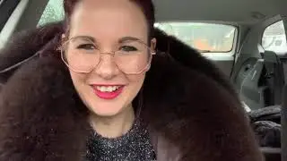 A uk Daily vlog vlogmas 12 December 2019 thrift shop in the rain and voting