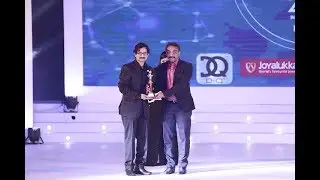 Dr. Ajit Ravi Grabbed Stalwart of Entertainment Award