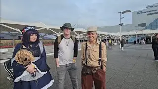 Interview at megacon!! And planes landing and taking off up close!! 🫨