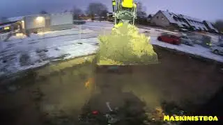 Liebherr 914 Compact digging clay