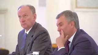Медведев вновь срывает заседание
